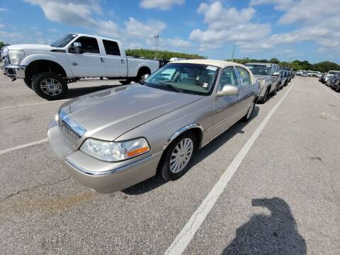 2003 Lincoln Town Car for sale at Warren's Auto Sales, Inc. in Lakeland FL