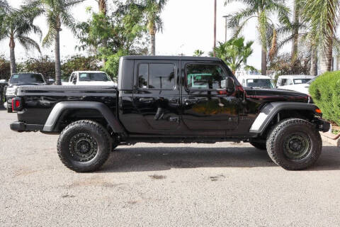 2020 Jeep Gladiator Sport