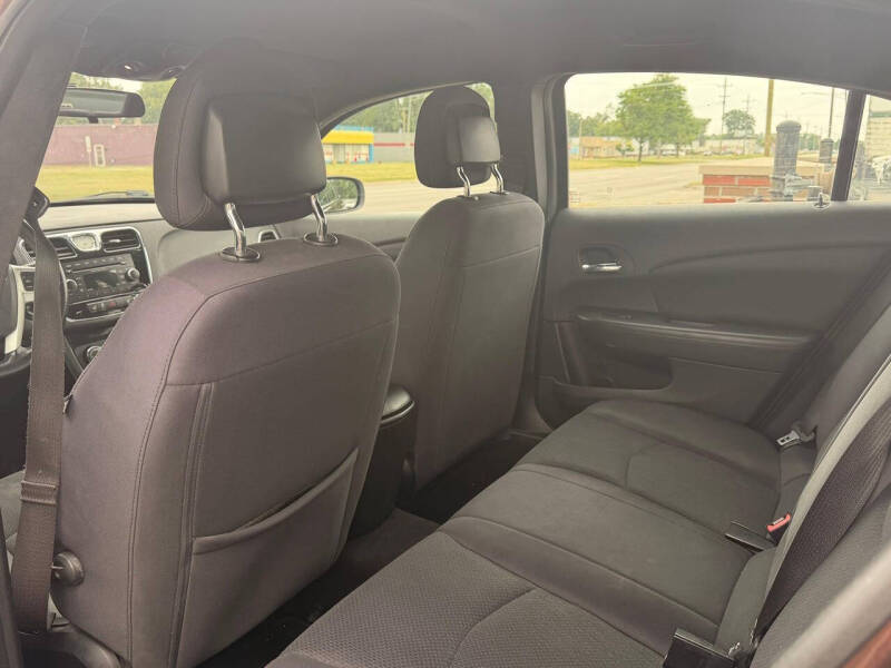 2012 Chrysler 200 Touring