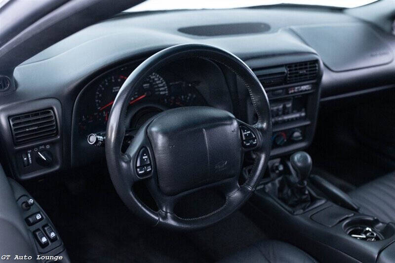 2002 Chevrolet Camaro 33