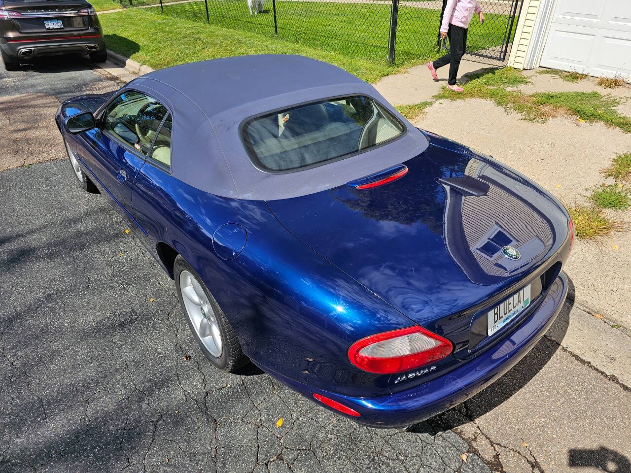 1998 Jaguar XK-Series 38