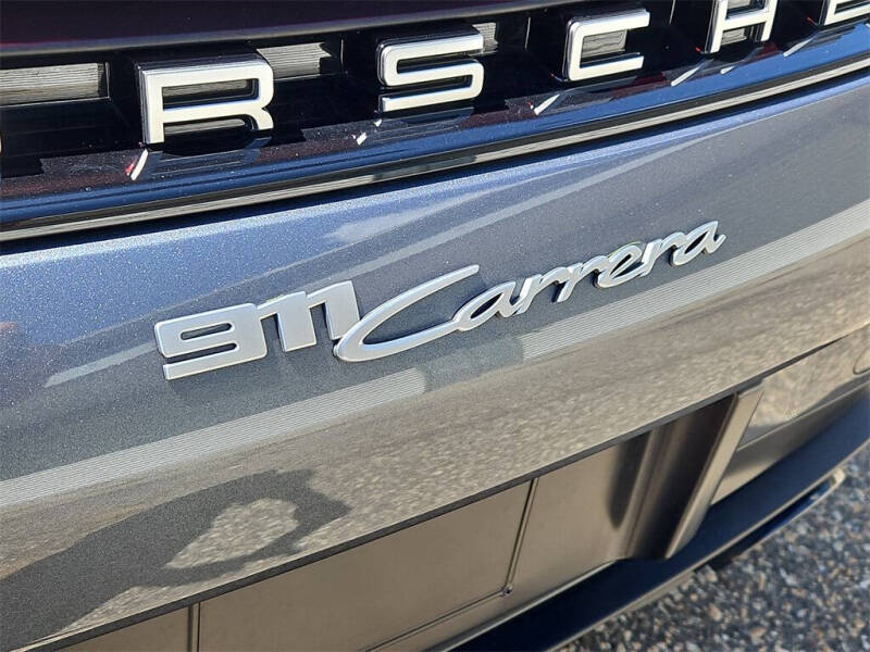 2025 Porsche 911 Carrera