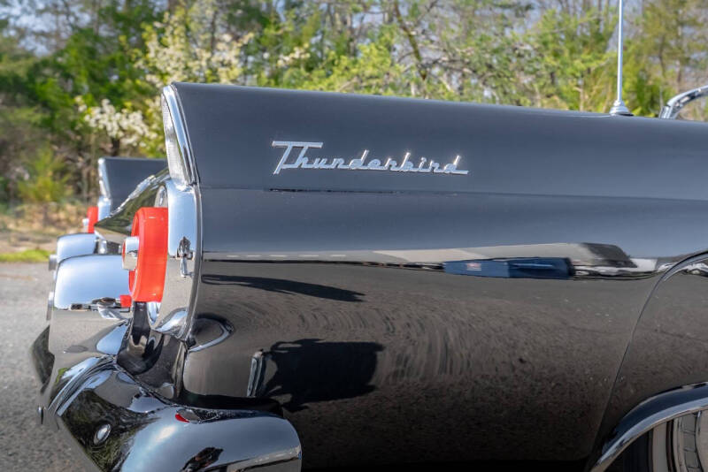1955 Ford Thunderbird