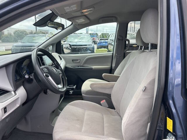 2020 Toyota Sienna L 7-Passenger