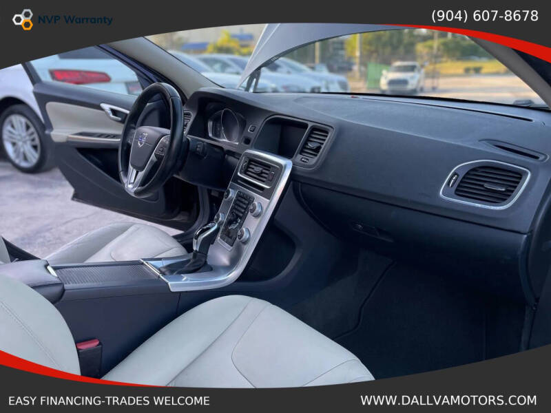 2017 Volvo V60 T5 Premier