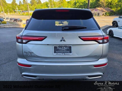 2022 Mitsubishi Outlander SE