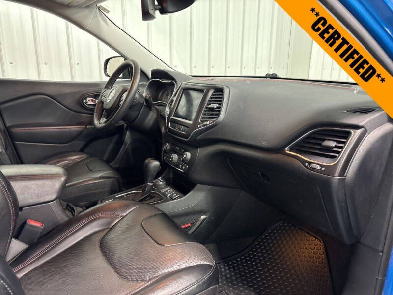 2022 Jeep Cherokee Trailhawk