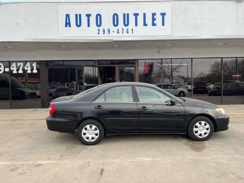 2002 Toyota Camry for sale at Auto Outlet in Des Moines IA