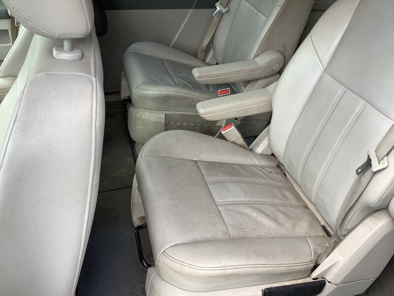 2008 Chrysler Town and Country Touring