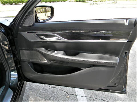 2019 BMW 7 Series 750i