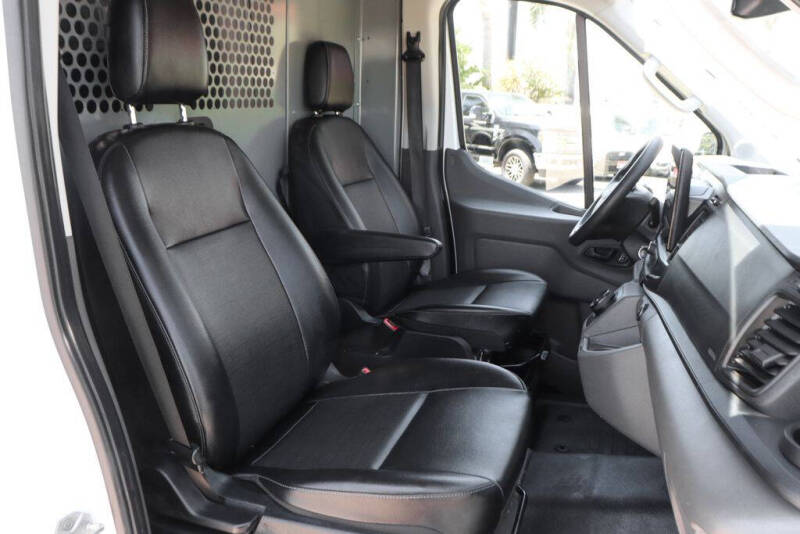 2023 Ford E-Transit