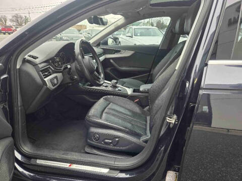 2017 Audi A4 2.0T quattro Premium Plus