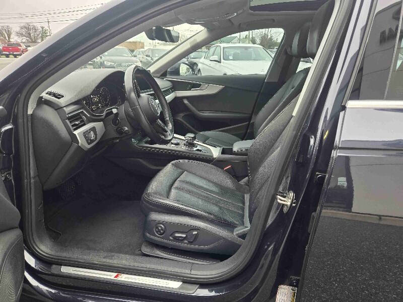 2017 Audi A4 2.0T quattro Premium Plus