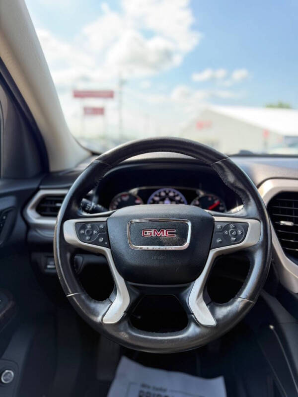 2020 GMC Acadia Denali