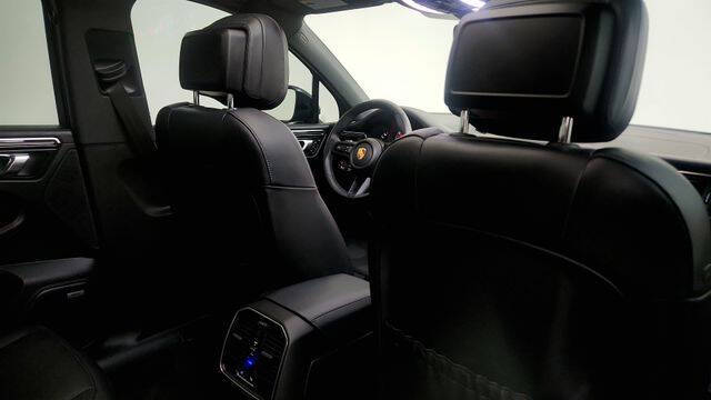 2024 Porsche Macan S