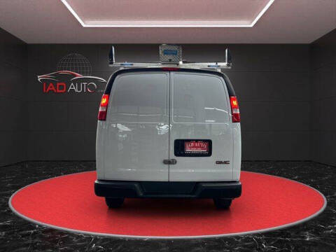 2022 GMC Savana 2500
