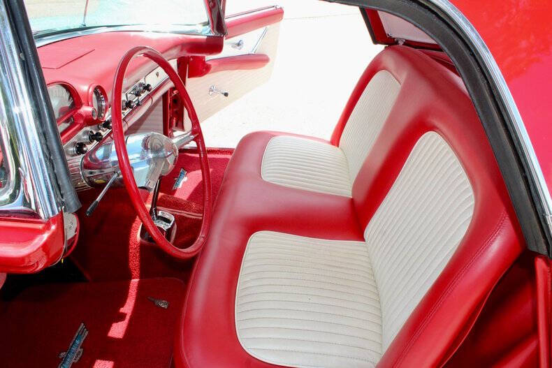 1955 Ford Thunderbird