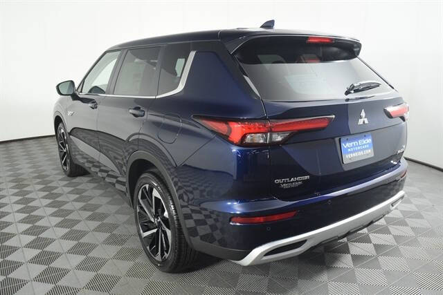 2025 Mitsubishi Outlander PHEV SE