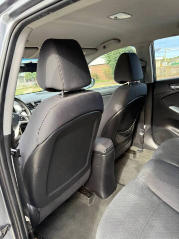 2012 Hyundai Accent SE