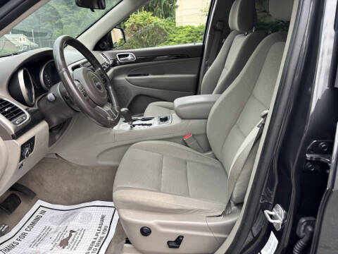 2011 Jeep Grand Cherokee Laredo