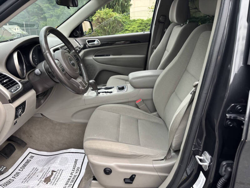 2011 Jeep Grand Cherokee Laredo
