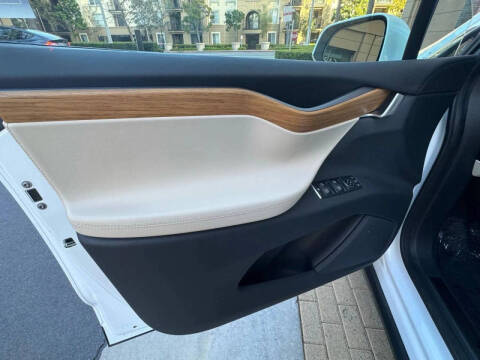 2019 Tesla Model X Long Range