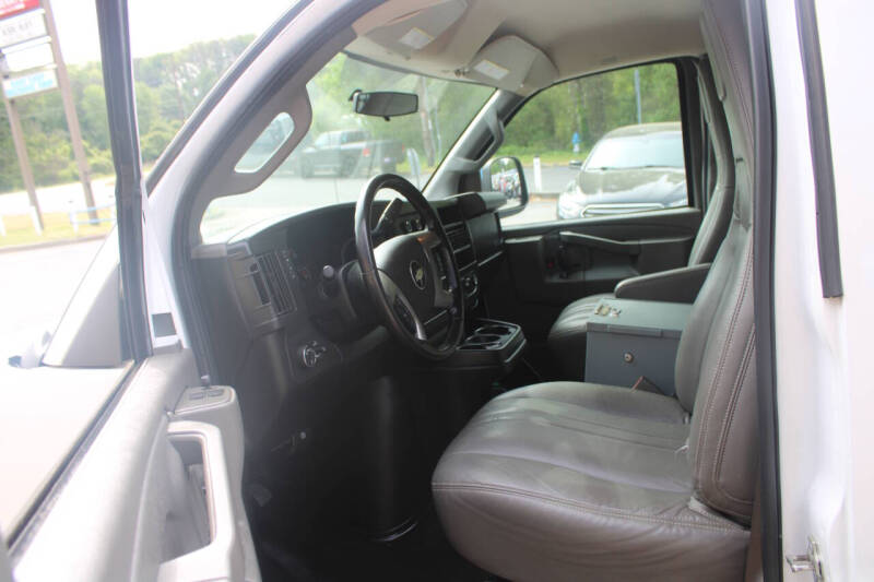 2017 Chevrolet Express 2500