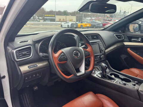 2020 Nissan Maxima Platinum