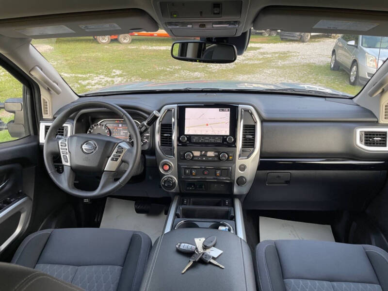 2021 Nissan Titan SV