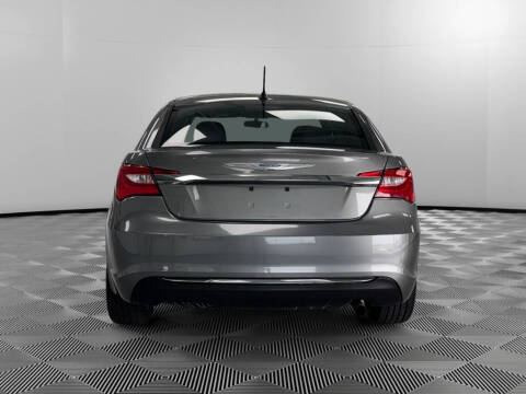 2012 Chrysler 200 LX
