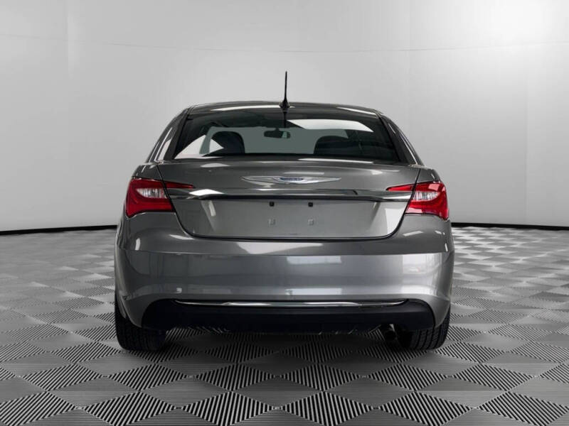 2012 Chrysler 200 LX