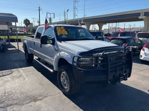 2005 Ford F-350 Super Duty for sale at Texas 1 Auto Finance in Kemah TX