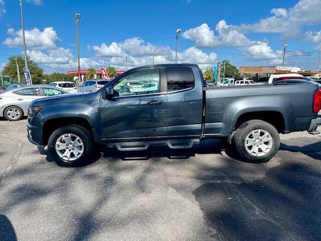 2017 Chevrolet Colorado LT photo 4