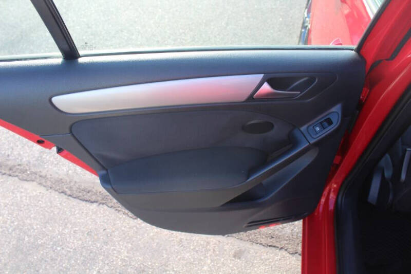 2011 Volkswagen Golf 2.5L PZEV