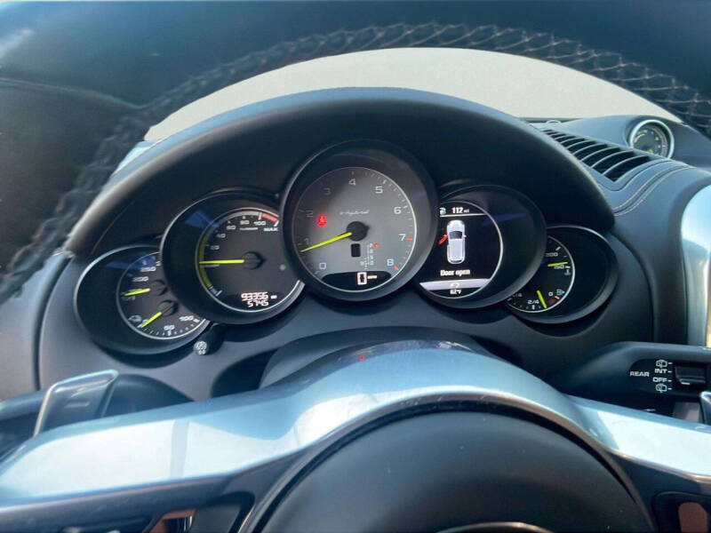 2016 Porsche Cayenne S E-Hybrid