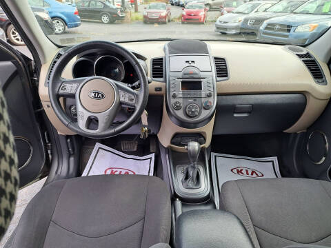 2011 Kia Soul +