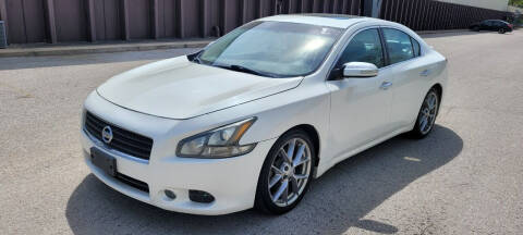 2011 Nissan Maxima for sale at EXPRESS MOTORS in Grandview MO