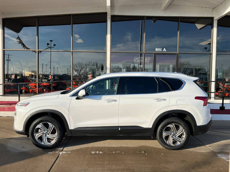 Used 2023 Hyundai Santa Fe SEL with VIN 5NMS2DAJ4PH528376 for sale in Salina, KS
