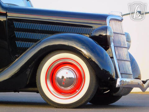1935 Ford Tudor