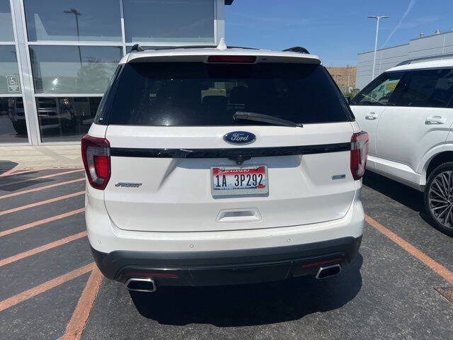 2017 Ford Explorer Sport