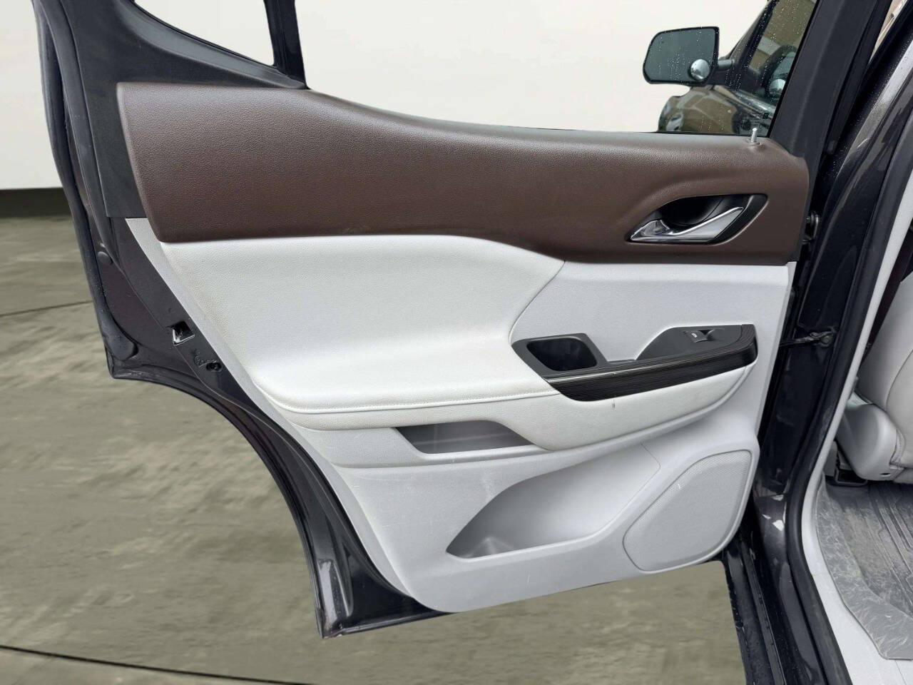 GMCAcadia22