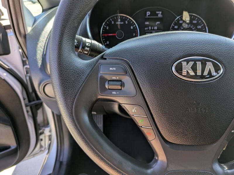 2017 Kia Forte5 LX