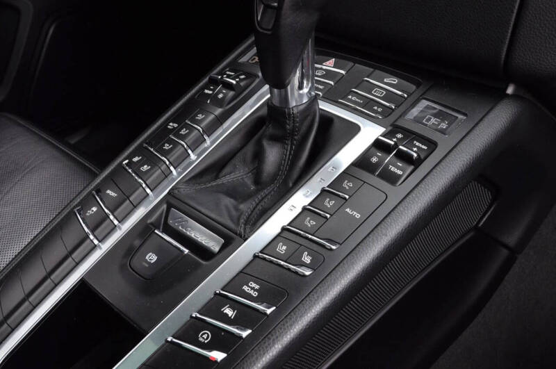2017 Porsche Macan S