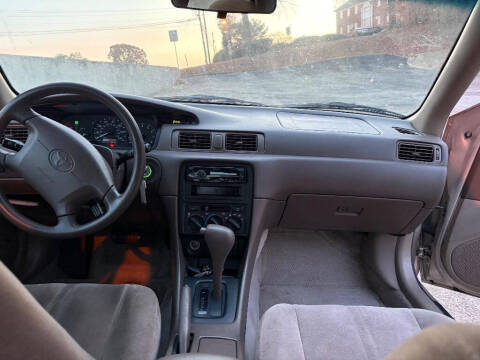 1998 Toyota Camry LE V6