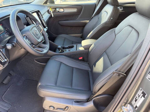 2026 Volvo XC40 B5 Core