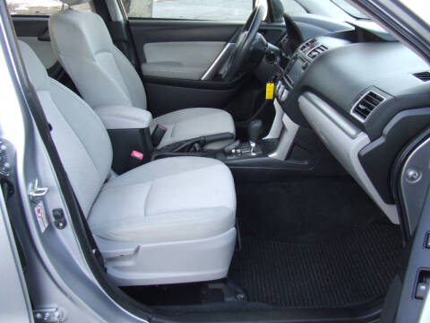 2016 Subaru Forester 2.5i