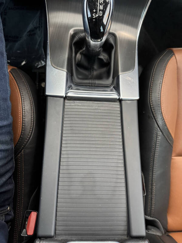 2016 Volvo V60 Cross Country T5