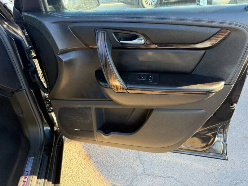 2016 GMC Acadia Denali