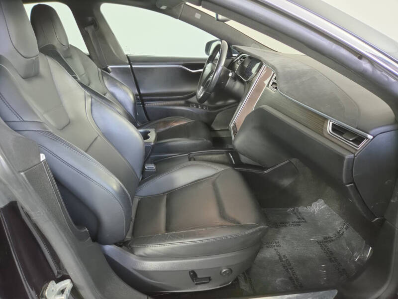 2016 Tesla Model S 70D