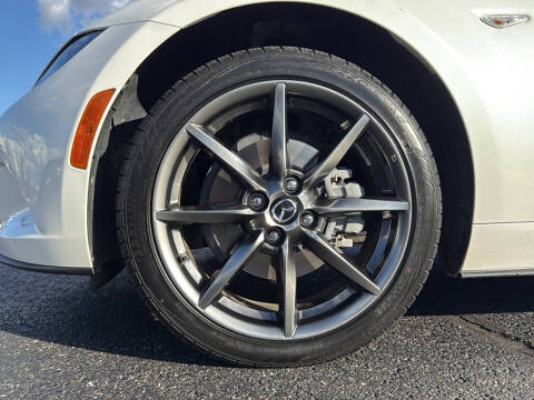 2019 Mazda MX-5 Miata RF Grand Touring